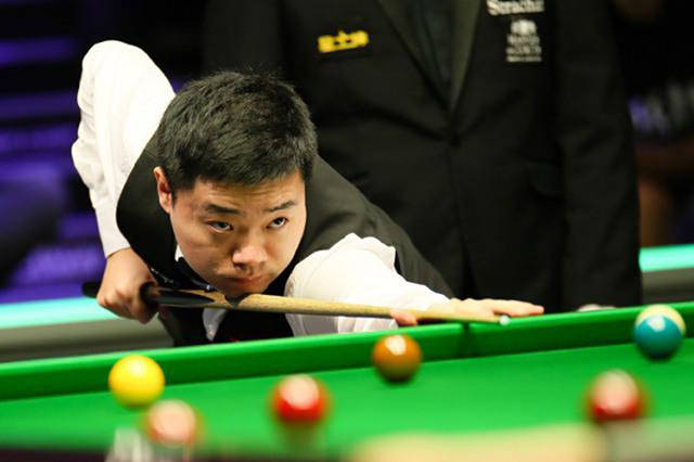 对举重的强 对举重的强