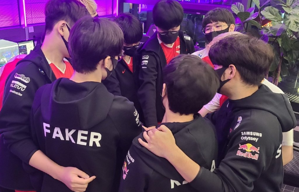 顶级联赛中 顶级联赛中